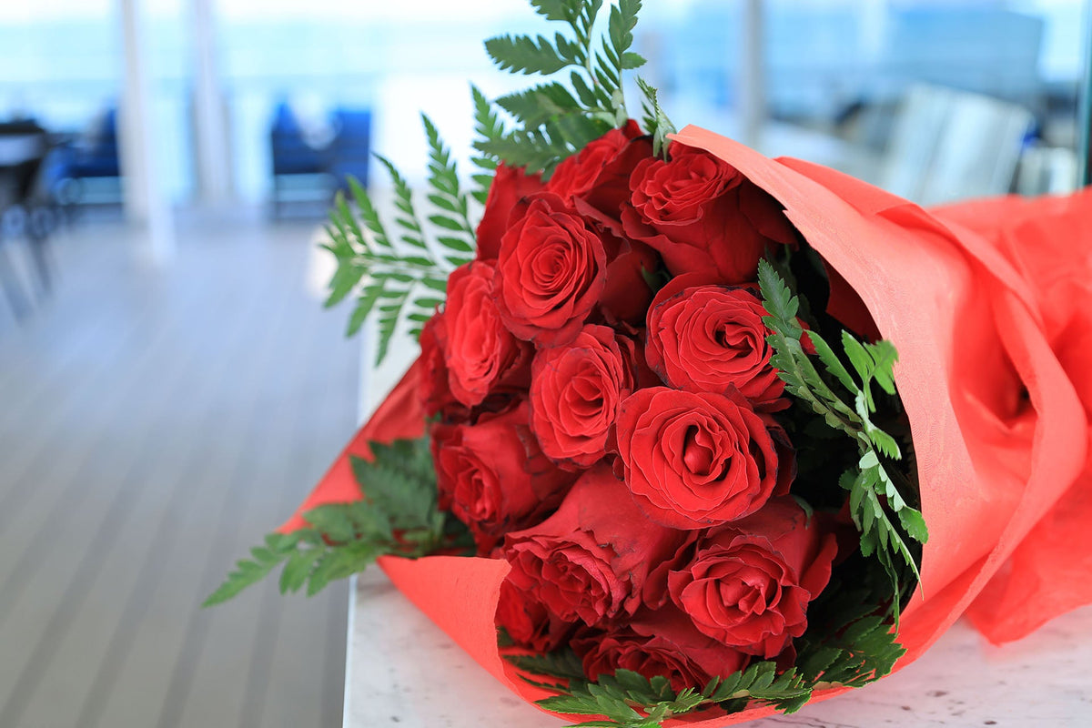 The Complete Guide to Anniversary Flowers in Toronto: What to Send, When to Send It, and Where to Get It