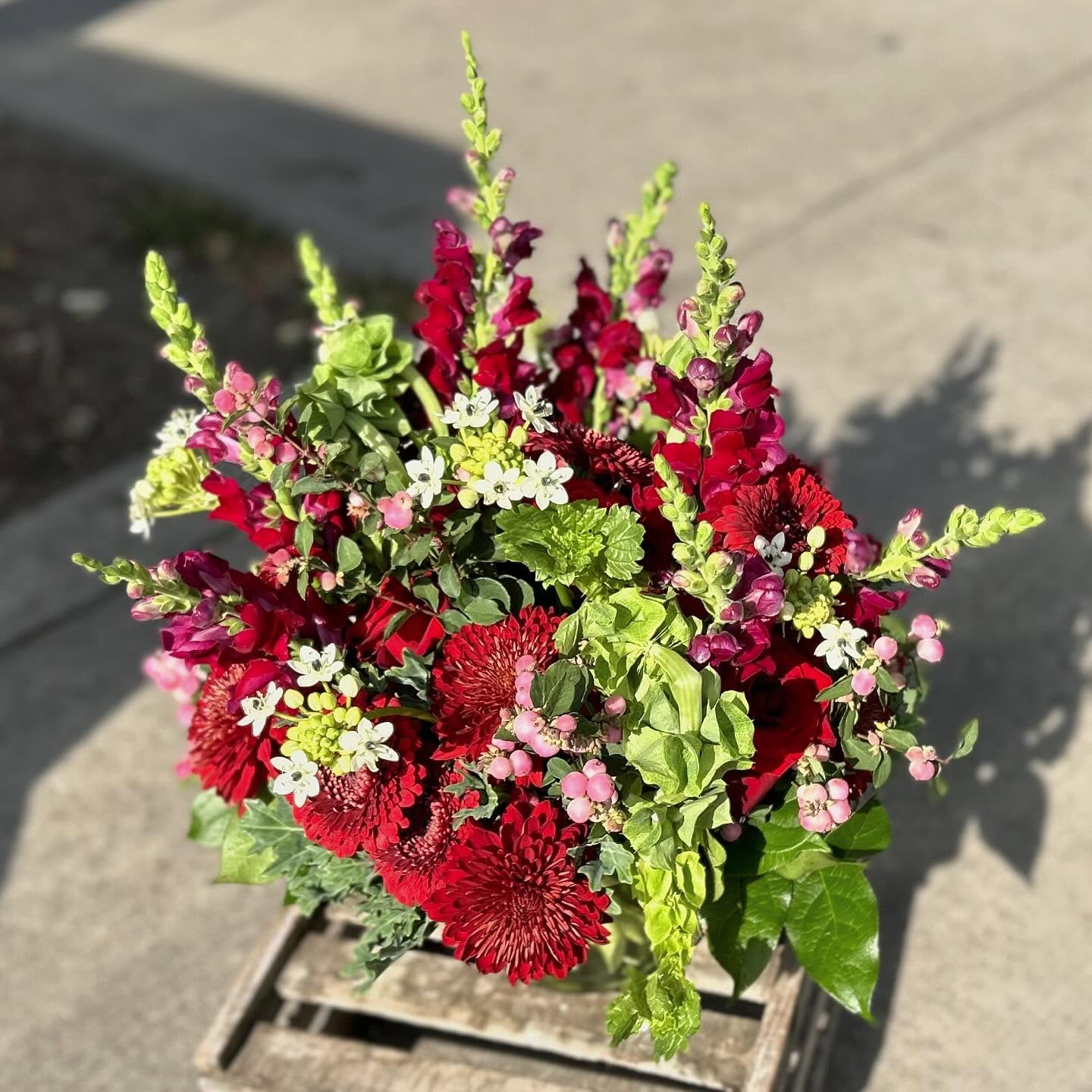 Ethical Florist's Choice Fresh Flowers - Bouquets & Vase Arrangements