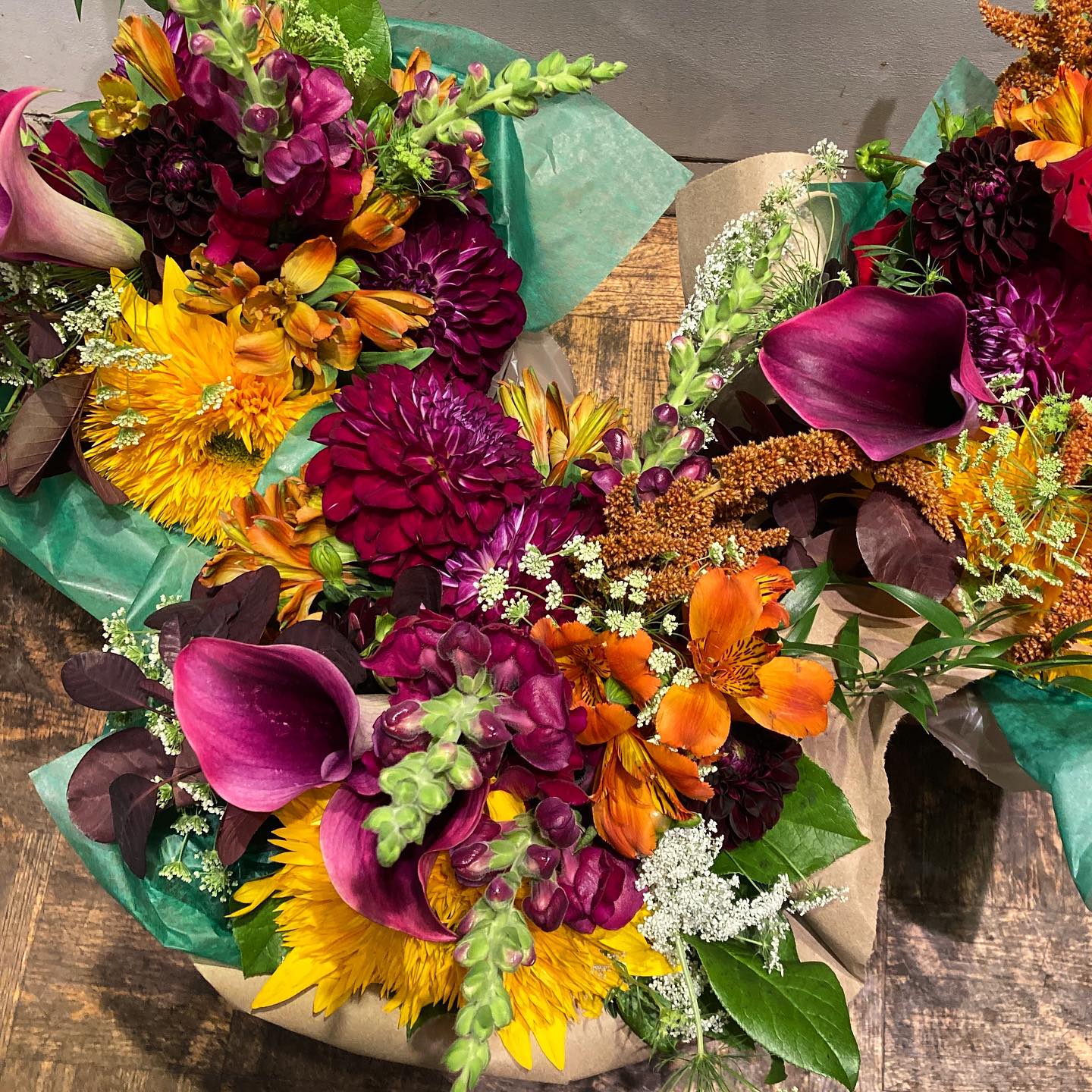 Ethical Florist's Choice Fresh Flowers - Bouquets & Vase Arrangements