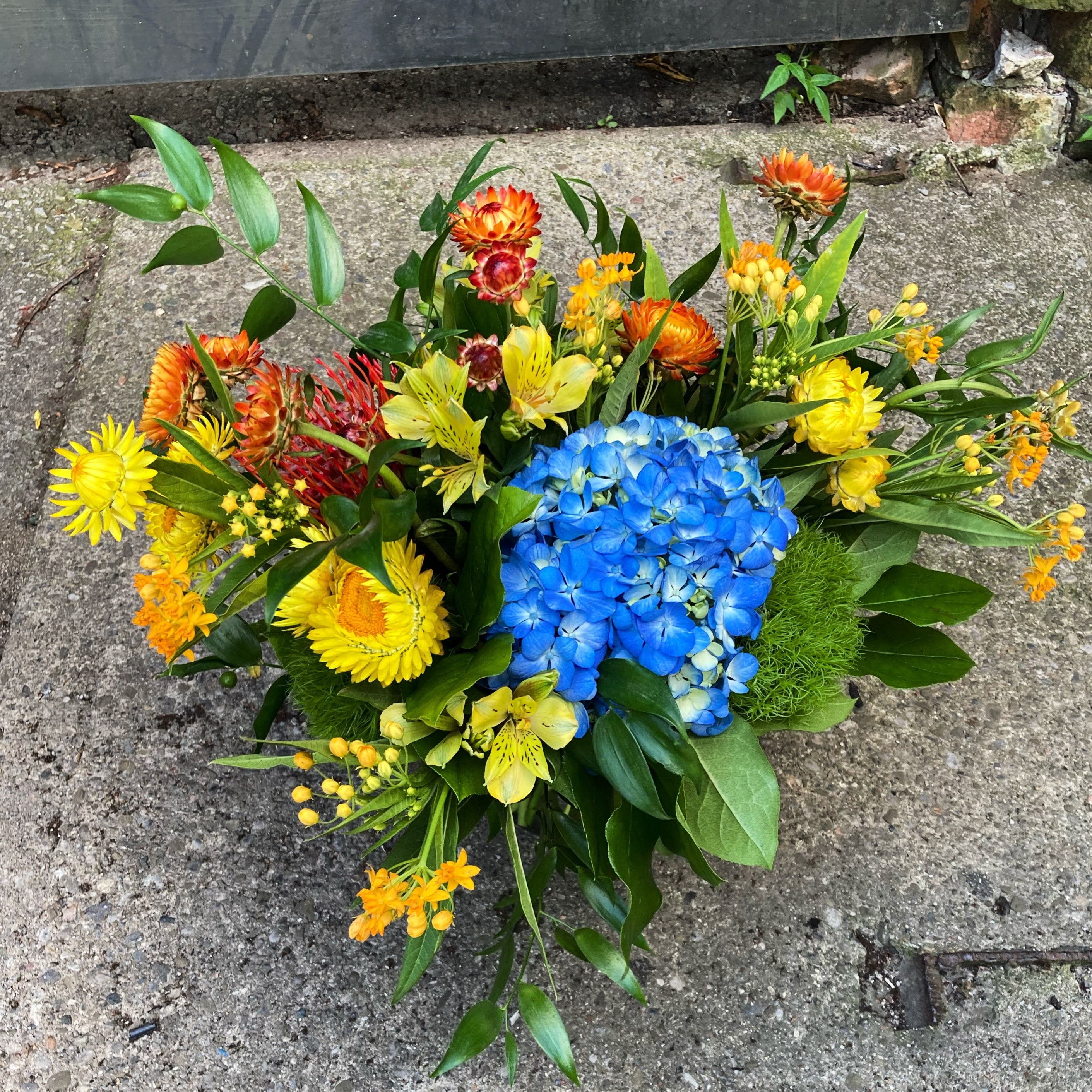 Ethical Florist's Choice Fresh Flowers - Bouquets & Vase Arrangements