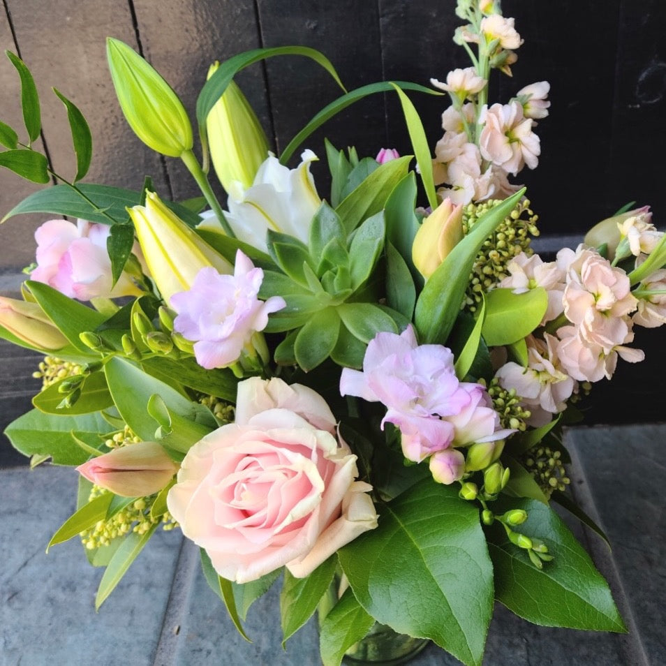 Ethical Florist's Choice Fresh Flowers - Bouquets & Vase Arrangements