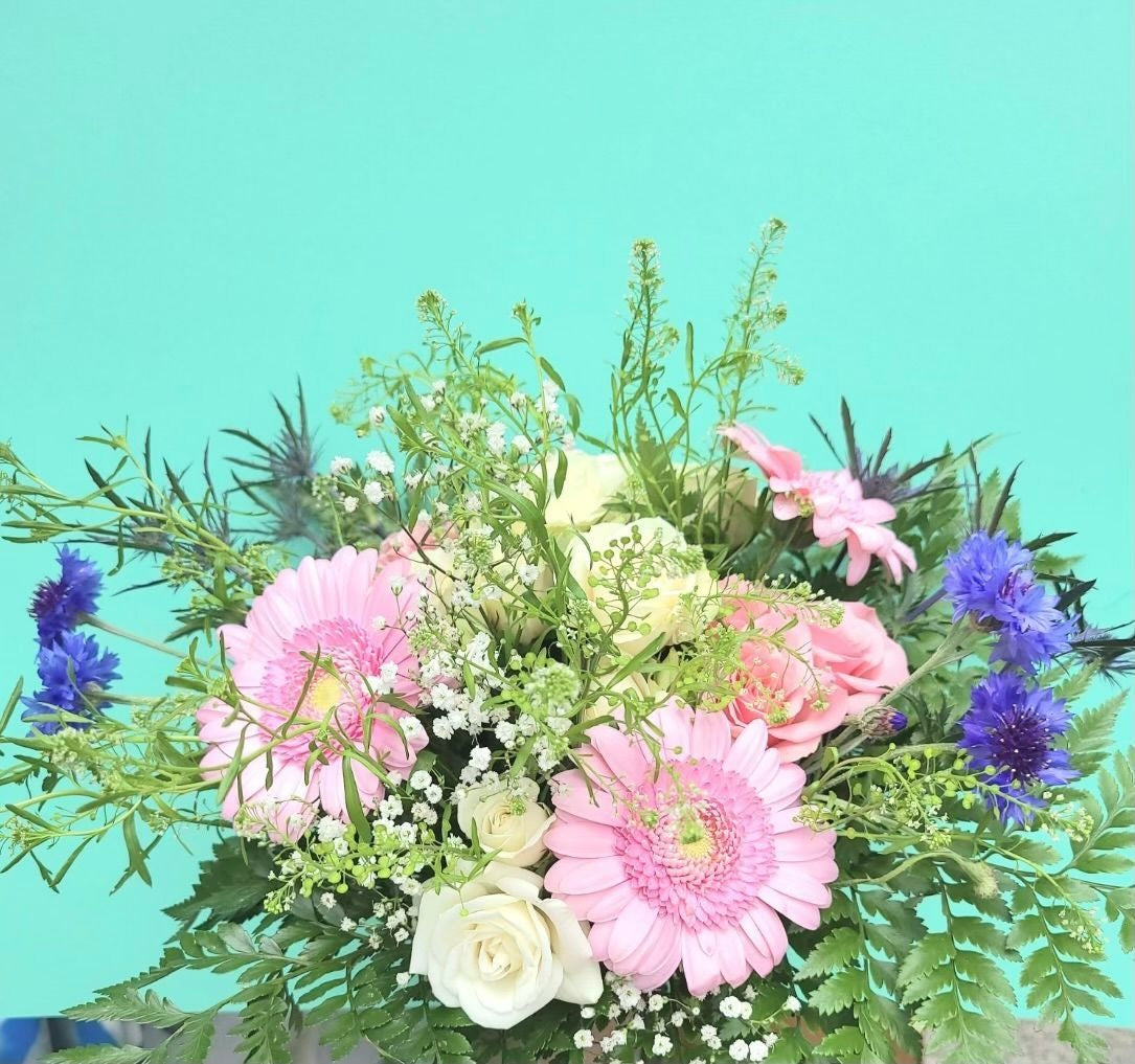 Ethical Florist's Choice Fresh Flowers - Bouquets & Vase Arrangements